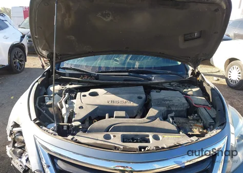 2015 Nissan Altima 2.5 S из США, поврежденный, VIN 1N4AL3AP2FC584374